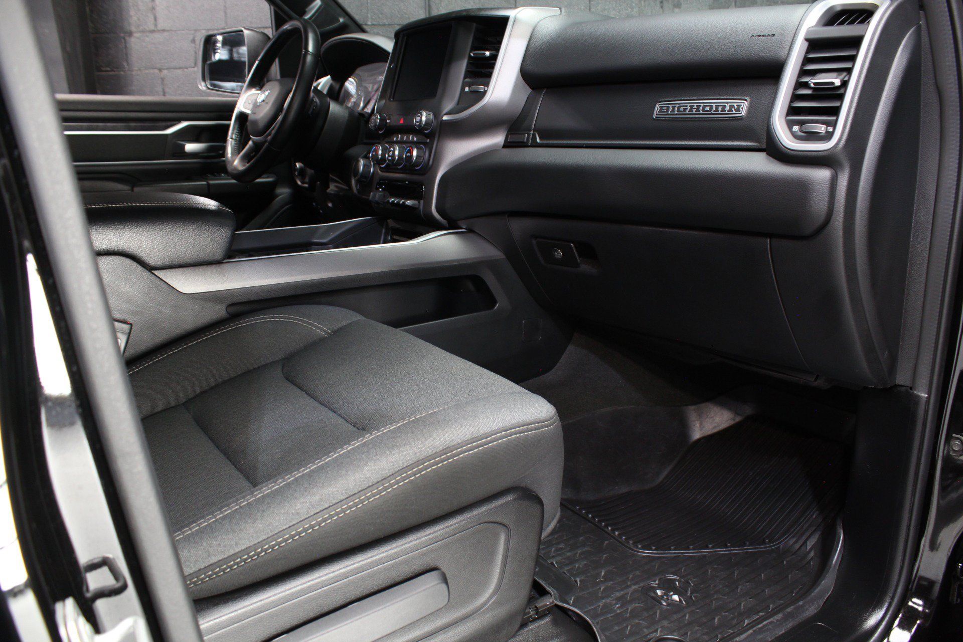Used 2022 RAM 1500 Big Horn AWD/4WD image 57