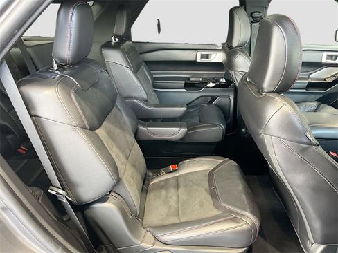 Used 2024 Ford Explorer ST w/ Equipment Group 401A image 29