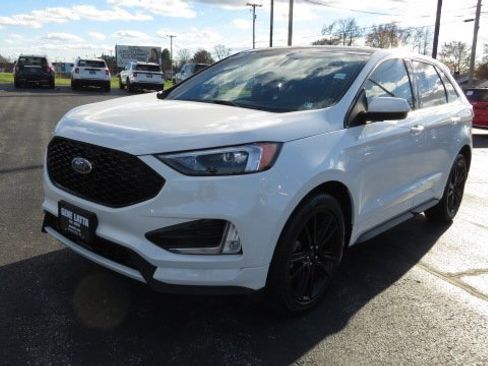 Certified 2022 Ford Edge ST-Line image 3