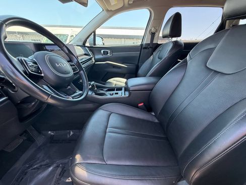 Used 2024 Kia Sorento S FWD image 29