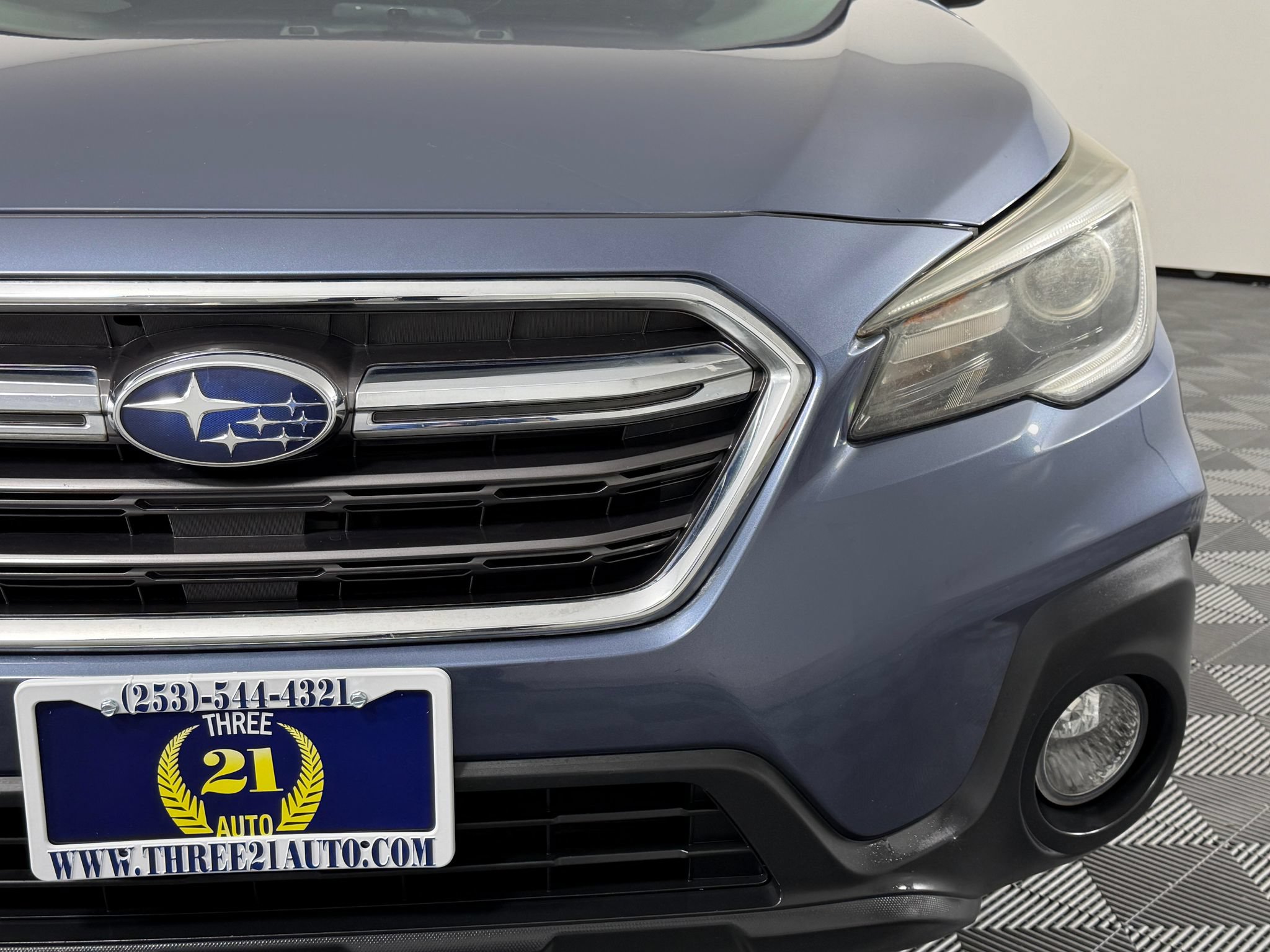 Used 2018 Subaru Outback 2.5i Limited AWD/4WD image 5