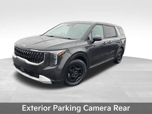 Used 2025 Kia Carnival LX image 10