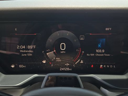 Used 2024 GMC Acadia Denali w/ Super Cruise Package FWD image 18
