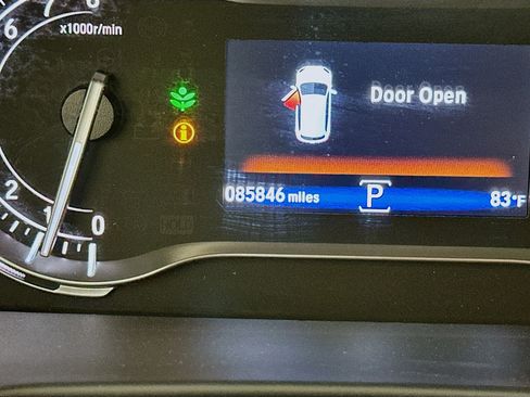 Used 2018 Honda Pilot EX-L image 18