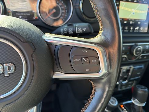 Used 2021 Jeep Wrangler Unlimited Sahara image 47