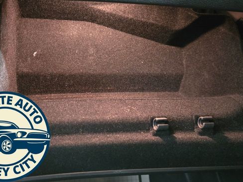 Used 2018 INFINITI QX30 AWD image 19