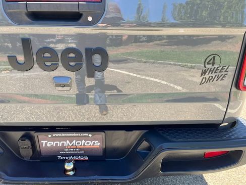 Used 2022 Jeep Gladiator Sport AWD/4WD image 50