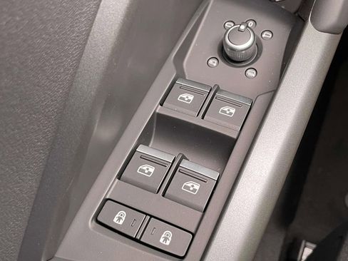 New 2025 Audi Q3 2.0T Premium image 35