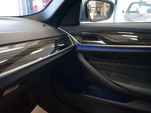 Used 2018 BMW 530i xDrive AWD/4WD image 42