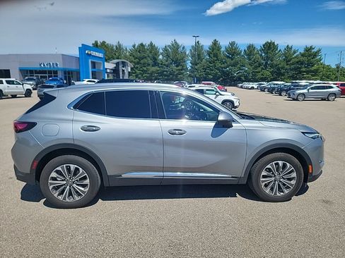 Used 2025 Buick Envision Preferred AWD/4WD image 16