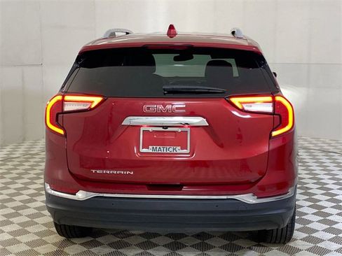 Used 2023 GMC Terrain SLT image 18