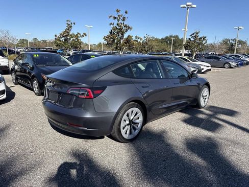 Used 2023 Tesla Model 3 Standard Range image 4