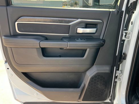 Certified 2024 RAM 2500 Big Horn image 18