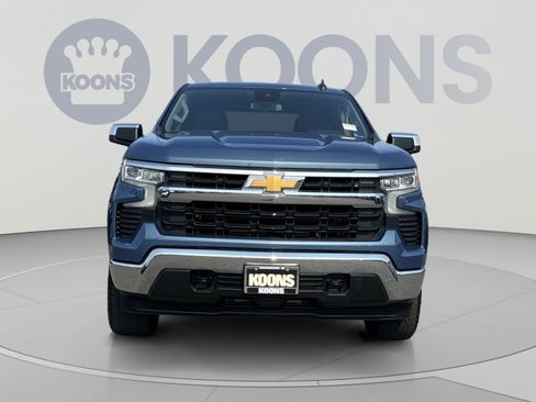 Used 2024 Chevrolet Silverado 1500 LT AWD/4WD image 11