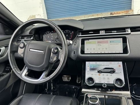 Used 2019 Land Rover Range Rover Velar R-Dynamic SE image 17