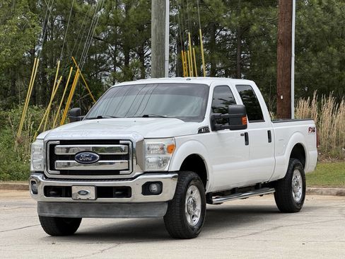 Used 2014 Ford F250 XLT w/ XLT Value Package AWD/4WD image 2