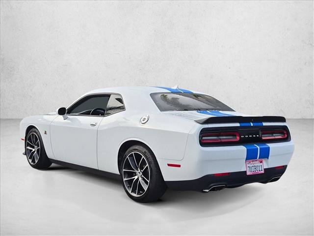 Used 2016 Dodge Challenger R/T Scat Pack w/ Technology Group RWD image 8