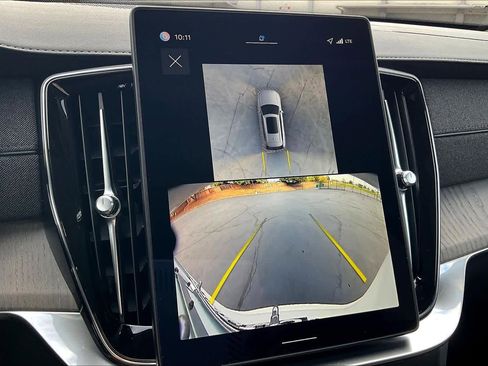 New 2026 Volvo XC90 B6 Ultra w/ Protection Package image 20