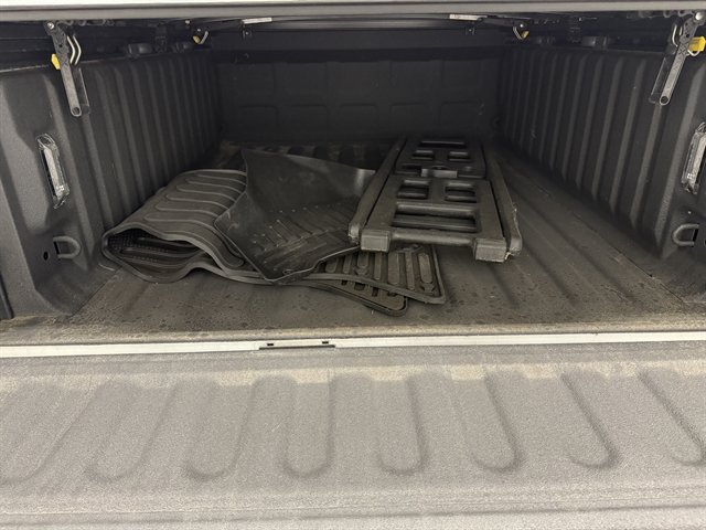 Used 2017 RAM 1500 Rebel w/ Luxury Group AWD/4WD image 10