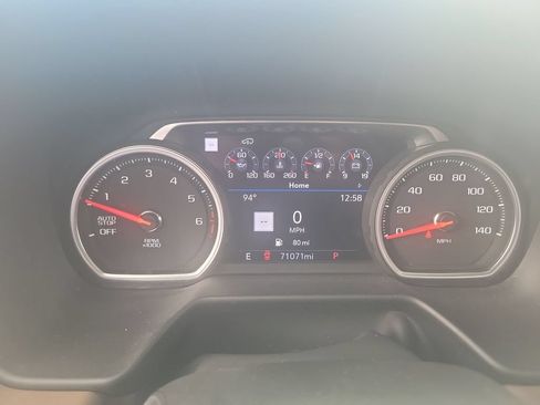 Used 2021 Chevrolet Suburban High Country RWD image 11