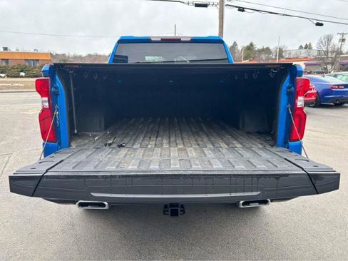 Used 2023 Chevrolet Silverado 1500 LT Trail Boss w/ LPO, Dark Essentials Package image 9