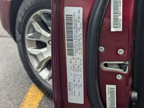 Used 2018 RAM 1500 Limited image 31