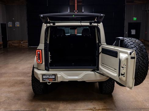 Used 2026 Ford Bronco Outer Banks AWD/4WD image 9