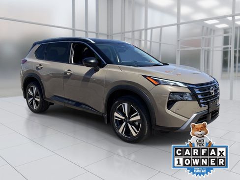 Certified 2024 Nissan Rogue SL FWD image 8