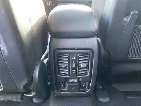 Used 2025 Dodge Durango R/T AWD/4WD image 21