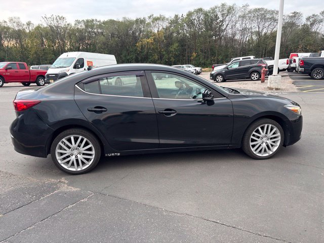 Used 2018 MAZDA MAZDA3 Sport w/ Preferred Equipment Package FWD image 9