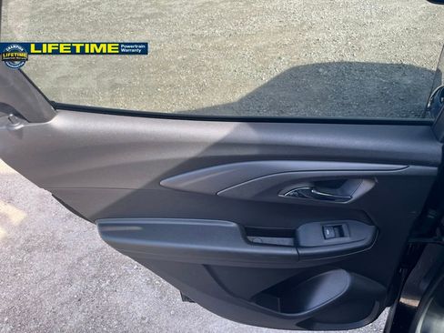 Used 2025 Chevrolet TrailBlazer LT image 22