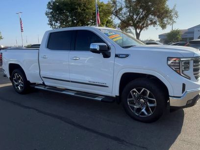 Used 2024 GMC Sierra 1500 SLT w/ SLT Premium Plus Package