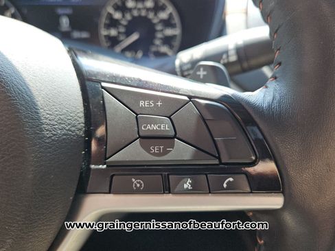 Used 2021 Nissan Altima 2.5 SR w/ SR Premium Package FWD image 13