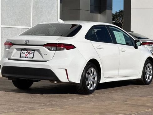 Certified 2025 Toyota Corolla LE image 4