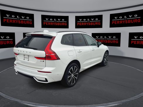 Used 2023 Volvo XC60 B5 Plus w/ Climate Package image 8