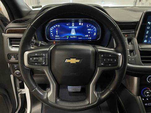 Used 2023 Chevrolet Suburban Premier image 20