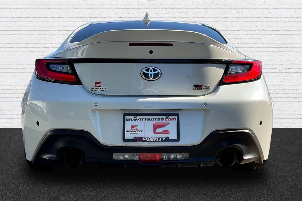Used 2022 Toyota GR86 Premium w/ ALL Weather Mat Package (TMS) RWD image 4