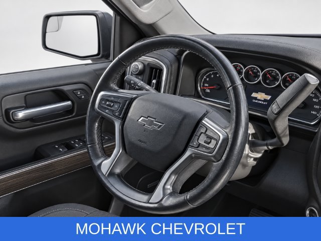 Used 2020 Chevrolet Silverado 1500 RST AWD/4WD image 23