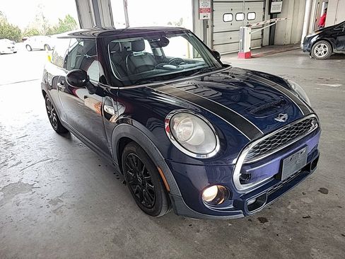 Used 2016 MINI Cooper S image 1