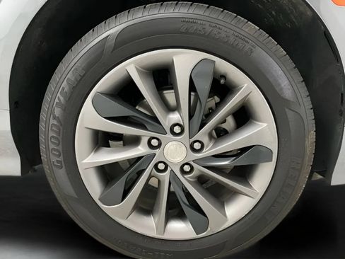 Used 2021 Buick Encore GX Essence w/ Advanced Technology Package AWD/4WD image 27