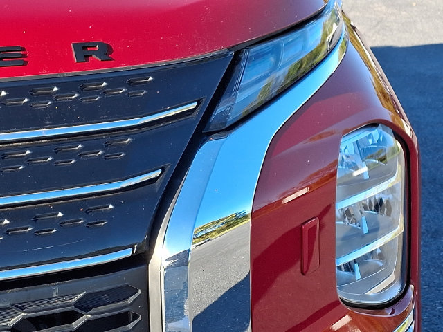 Used 2023 Mitsubishi Outlander SE AWD/4WD image 12