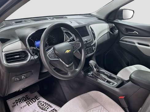 Used 2022 Chevrolet Equinox LS w/ LS Convenience Package FWD image 10