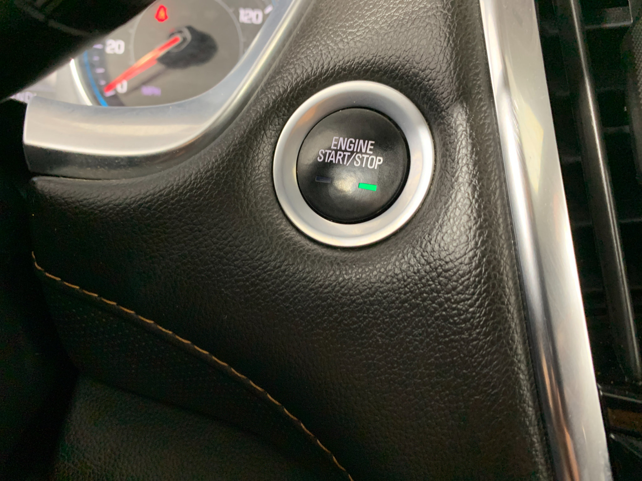 Used 2019 Chevrolet Traverse Premier AWD/4WD image 17