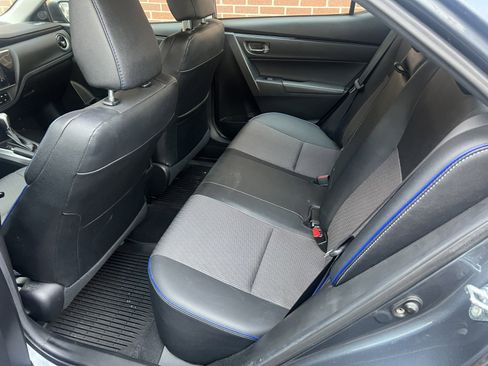 Used 2018 Toyota Corolla SE image 22