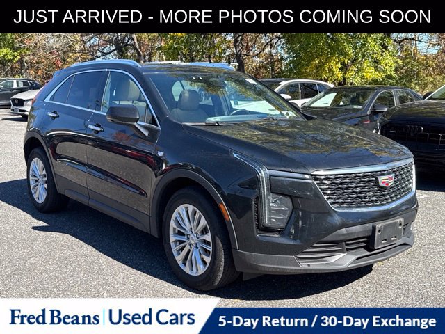Used 2024 Cadillac XT4 Luxury w/ Cold Weather Package AWD/4WD image 1