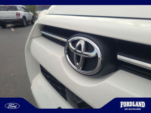 Used 2023 Toyota 4Runner SR5 Premium w/ SR5 Premium Package AWD/4WD image 23