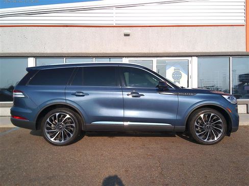 Used 2020 Lincoln Aviator Reserve w/ Equipment Group 202A AWD/4WD image 4