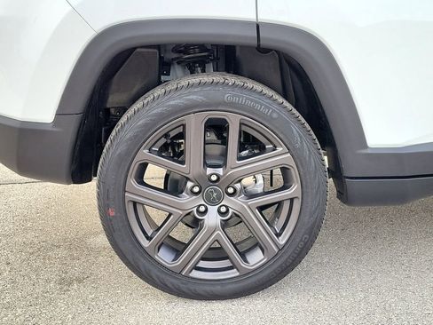 New 2026 Jeep Compass Limited image 7