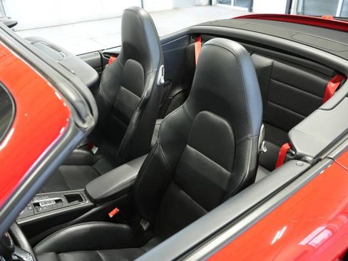 Used 2019 Porsche 911 Turbo image 46