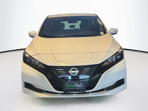 Used 2025 Nissan Leaf S FWD image 2
